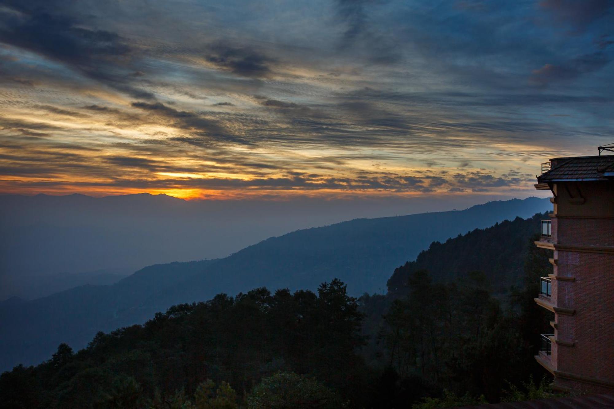 Club Himalaya, By Ace Hotels Nagarkot Ngoại thất bức ảnh